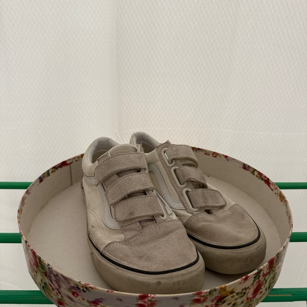 Vans Women's Beige Sneakers